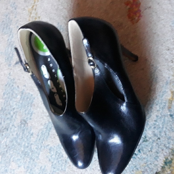 Cute boots! - Picture 2 of 2